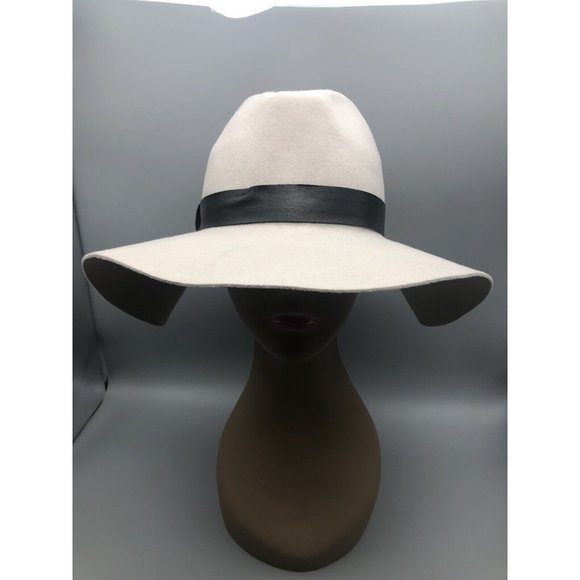 MSRP $133 Women’s Hat Attack Ava Felted 100% Wool Hat Beige Size O/S USA *READ main image 13